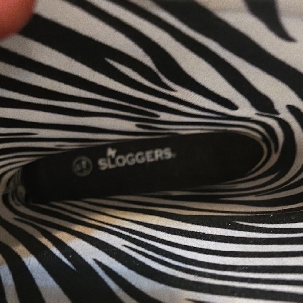 Sloggers Zebra Print Winter Rain Boots - Black and Grey - Picture 3 of 7